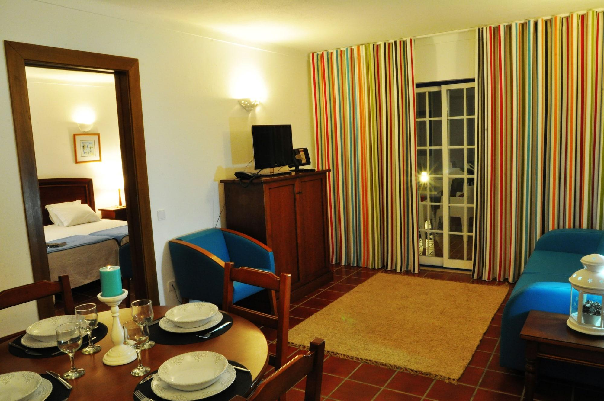 וילה נובה דה מילפונטס Patios Da Vila - Duna Parque Resorts & Hotels מראה חיצוני תמונה
